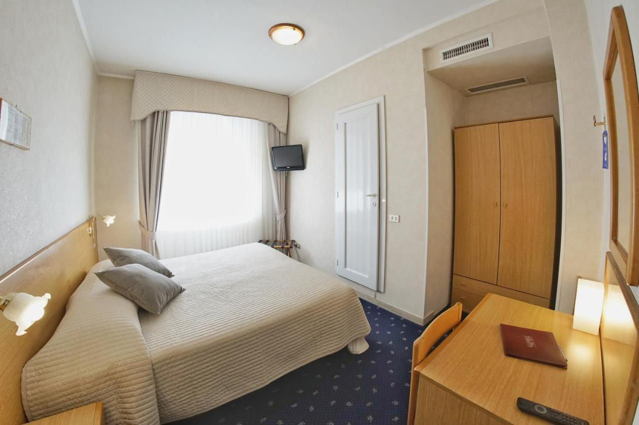Hotel Le Torrette Galbiate Екстериор снимка