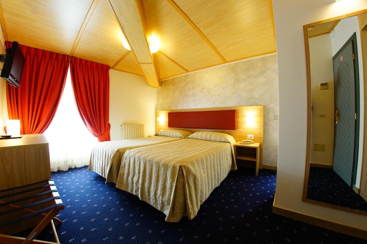 Hotel Le Torrette Galbiate Екстериор снимка